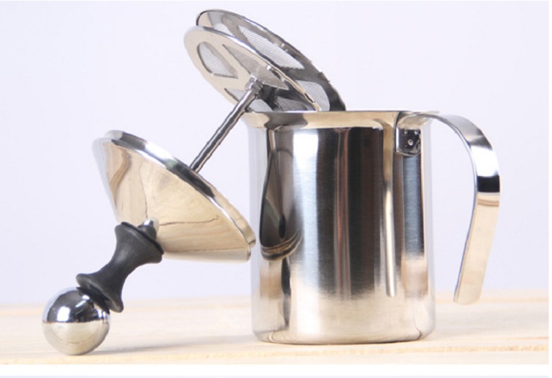 Ca đánh sữa, Máy tạo bọt sữa 1